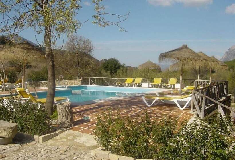 هتل Rural El Horcajo