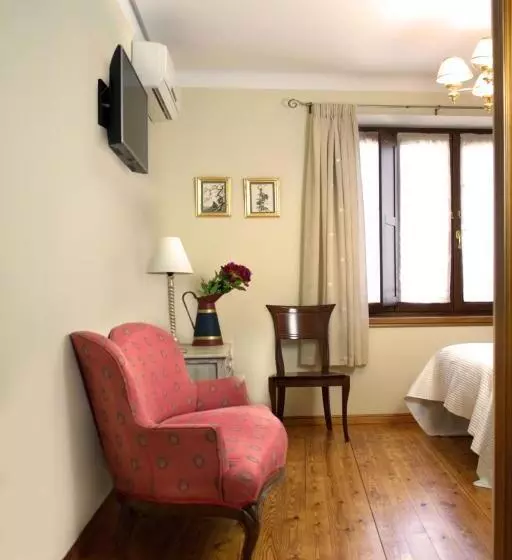 Hotel Hostal El Palacio