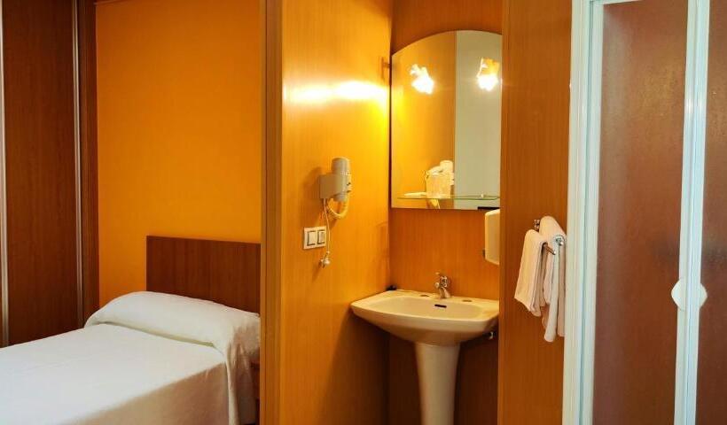 هتل Pension San Roque