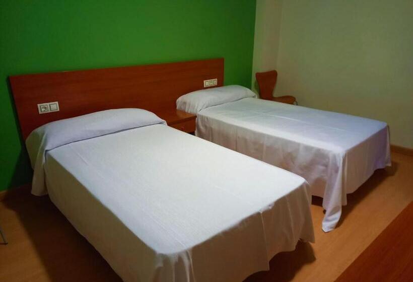 هتل Pension San Roque