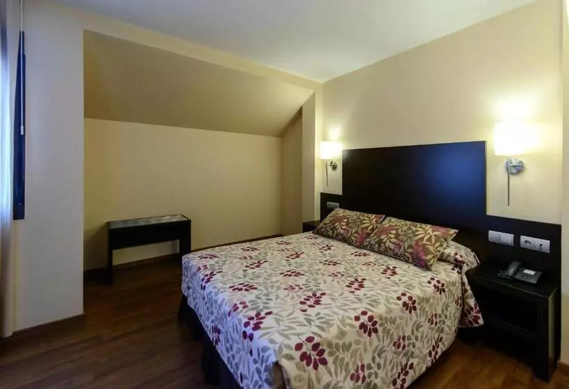 Отель Restaurante La Peseta