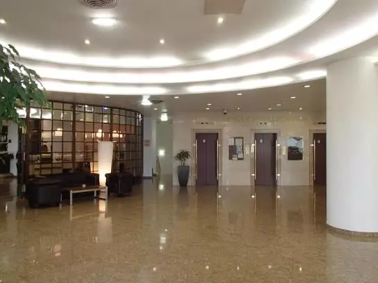 Airo Hotel Tower