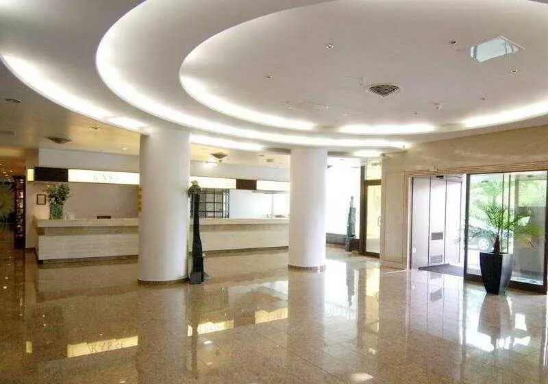 Airo Hotel Tower