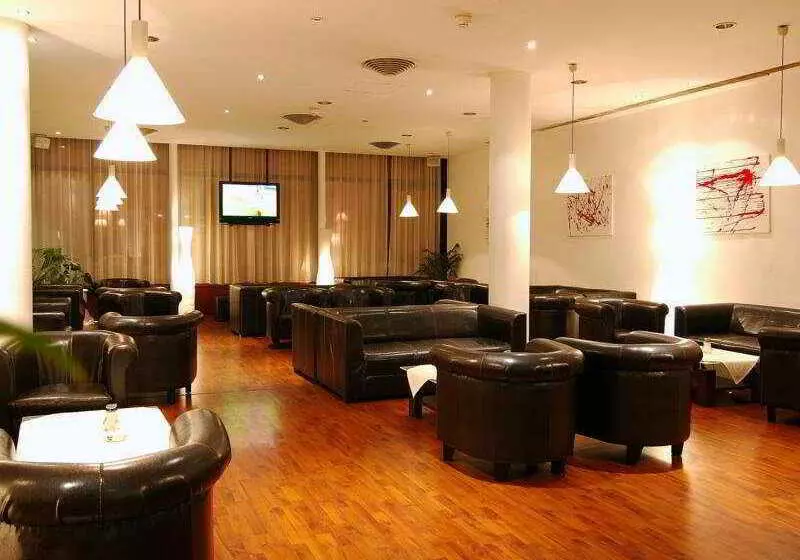 Airo Hotel Tower