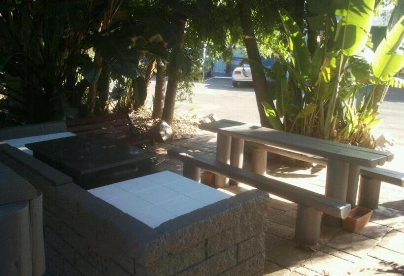 בית מלון כפרי Aspley Motor Inn