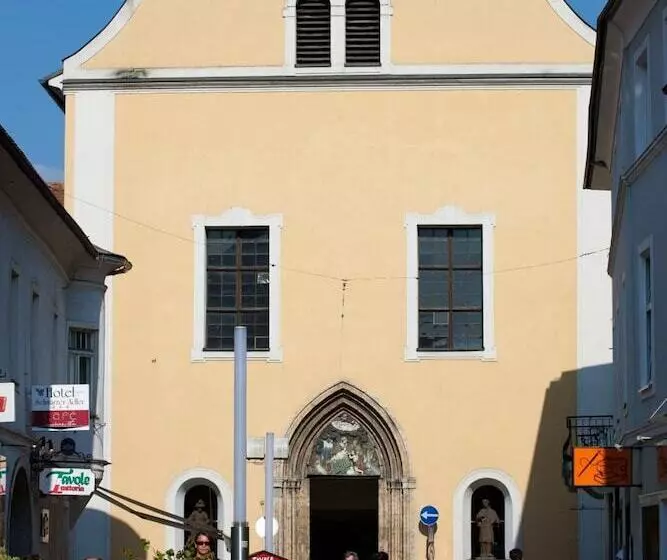 בית מלון כפרי Landskron