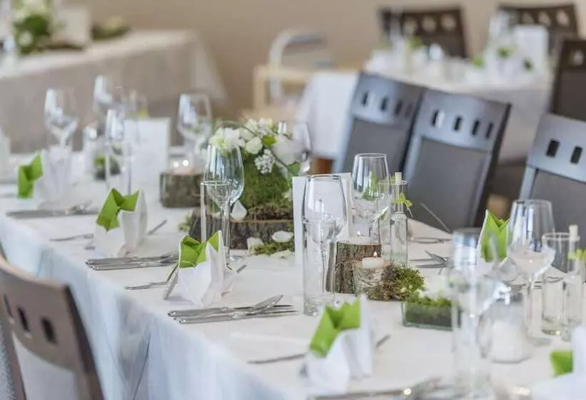 בית מלון כפרי Landskron