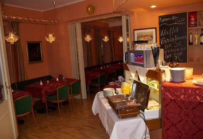 هتل Vier Jahreszeiten