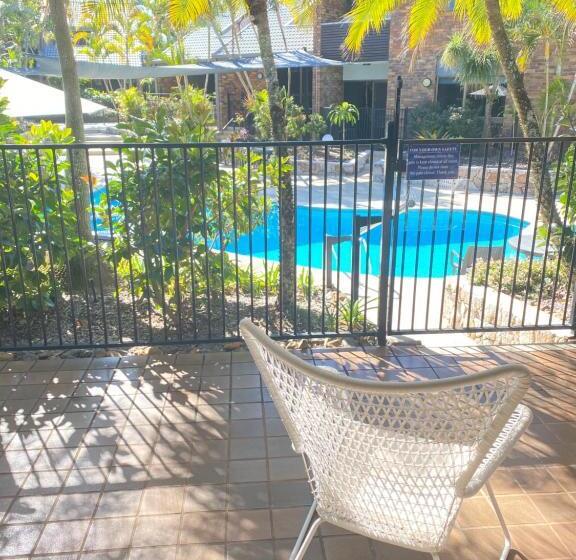 Glen Eden Beach Resort