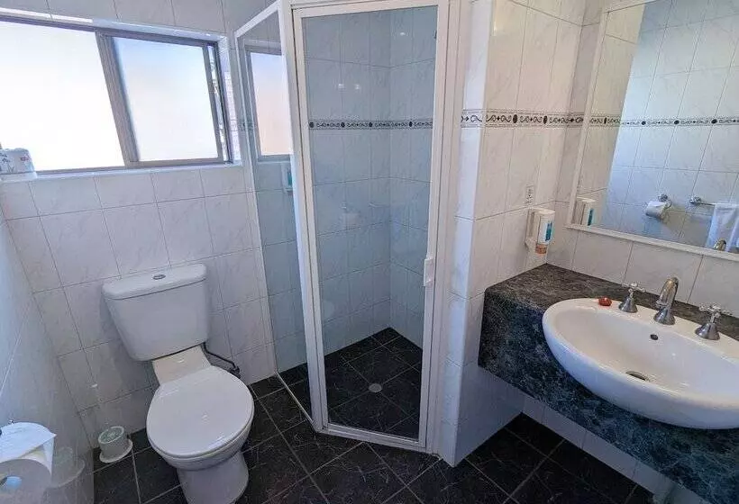 בית מלון כפרי Arkana Motor Inn & Terrace Apartments