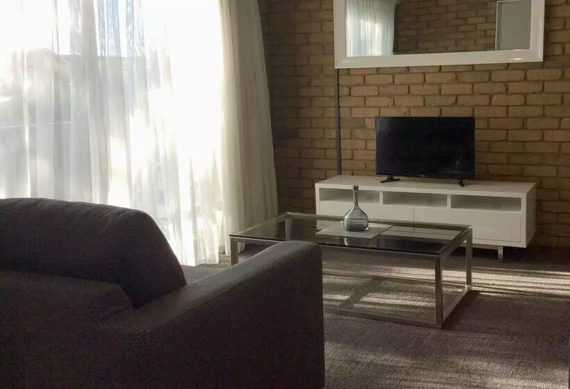 هتل Best Western Geelong Motor Inn & Serviced Apartments