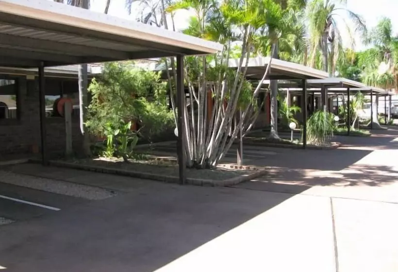 Отель Cattleman's Rest Motor Inn