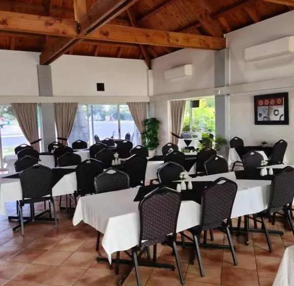 Отель Dalby Manor Motor Inn