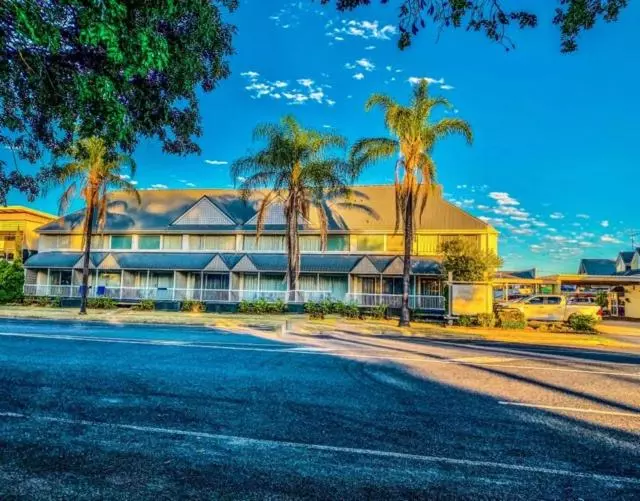 Отель Dalby Manor Motor Inn