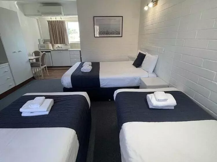 호텔 Forster Motor Inn