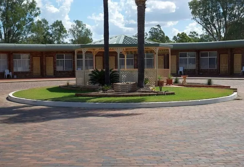 בית מלון כפרי Nandewar Motor Inn