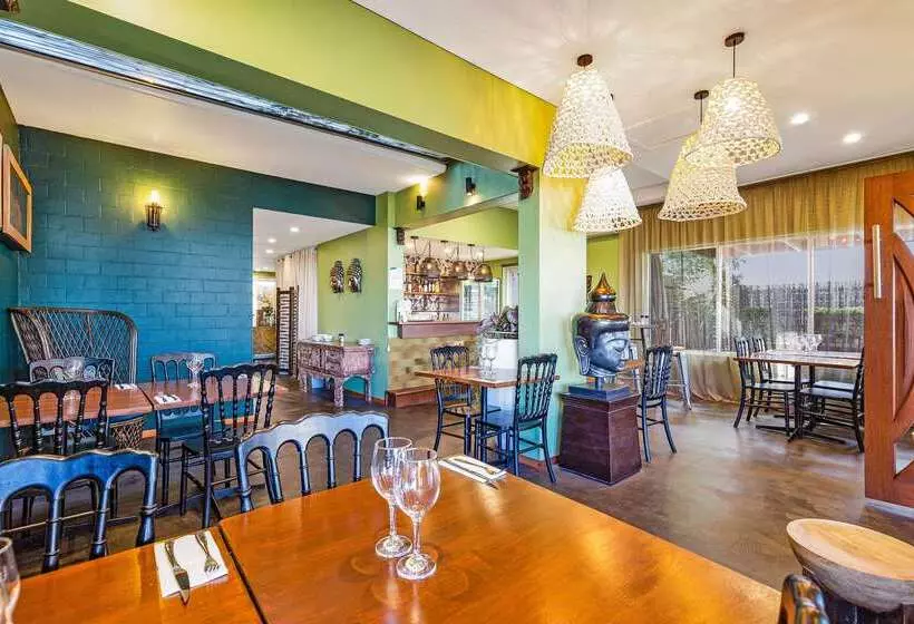 Airport Heritage Motel