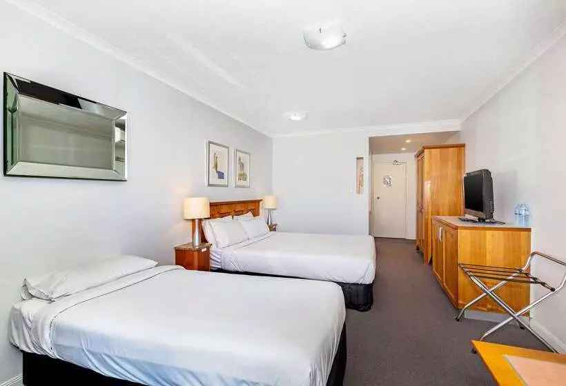 Airport Heritage Motel