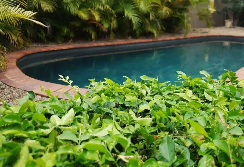 Airport Heritage Motel