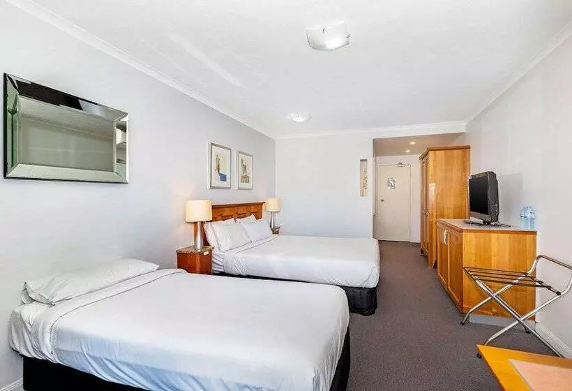 Airport Heritage Motel