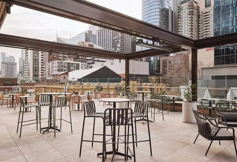 Отель Rydges Melbourne