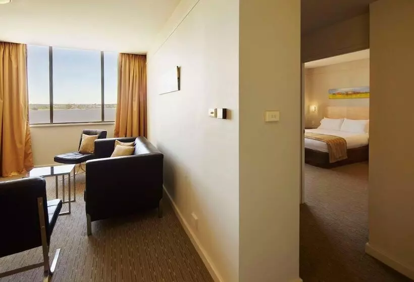 Quality Hotel Ambassador Perth