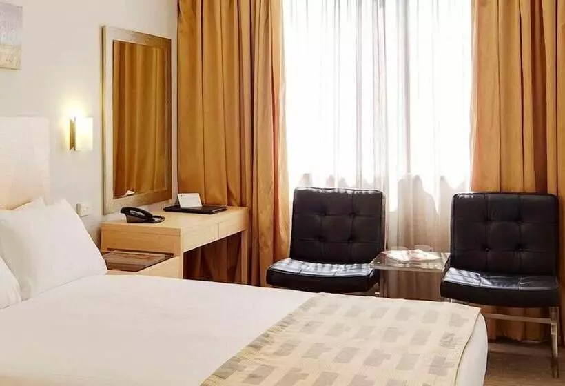 Quality Hotel Ambassador Perth