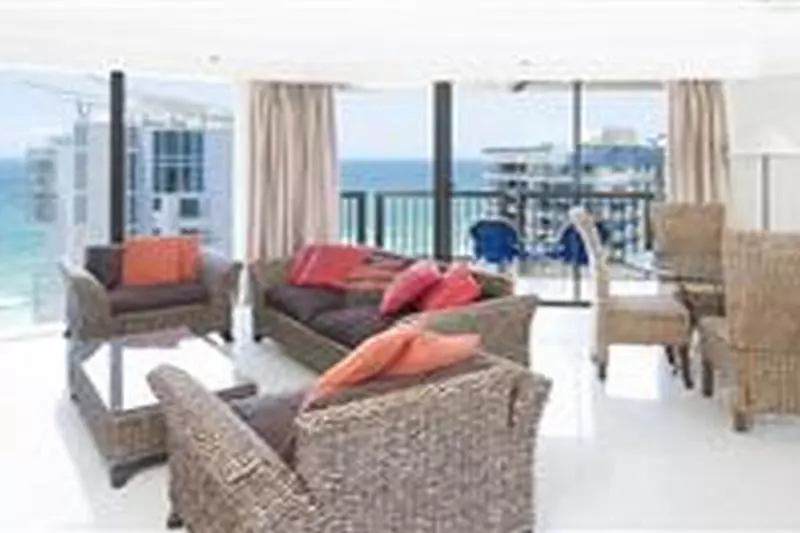 Breakfree Longbeach Resort