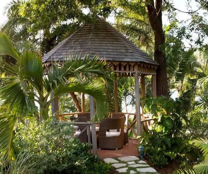 هتل Curtain Bluff All Inclusive