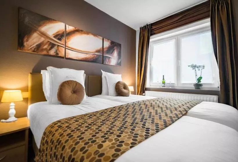 בית מלון כפרי Es Maraboe