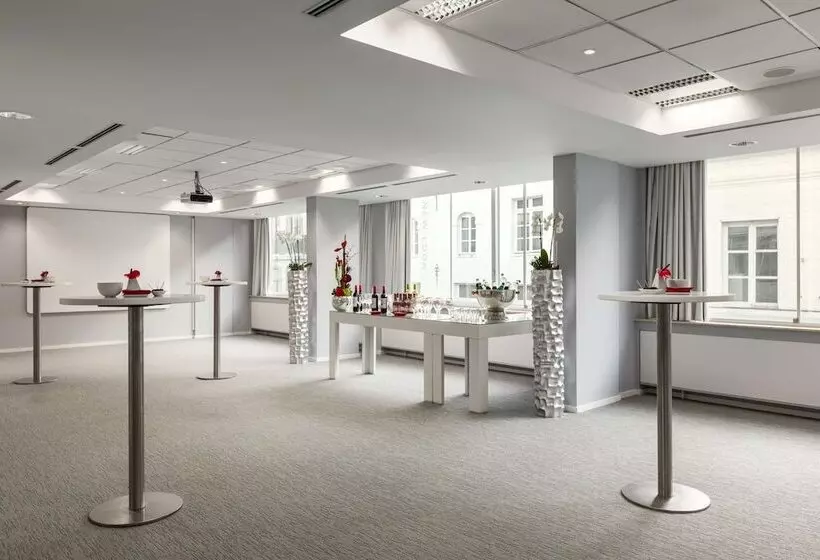 فندق NH Collection Brussels Centre