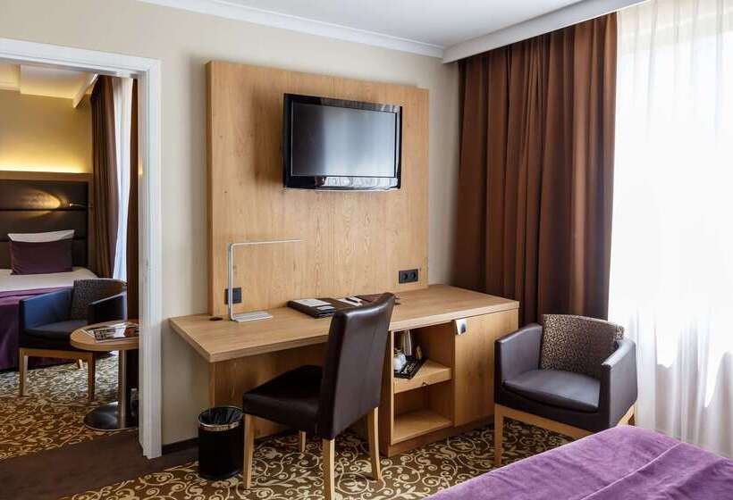 בית מלון כפרי Restaurant Van Der Valk Nivelles Sud