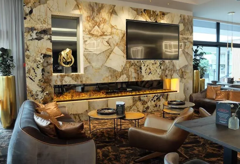 ホテル Restaurant Van Der Valk Nivelles Sud