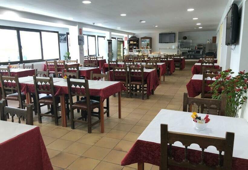 هتل Refugi Dels Isards