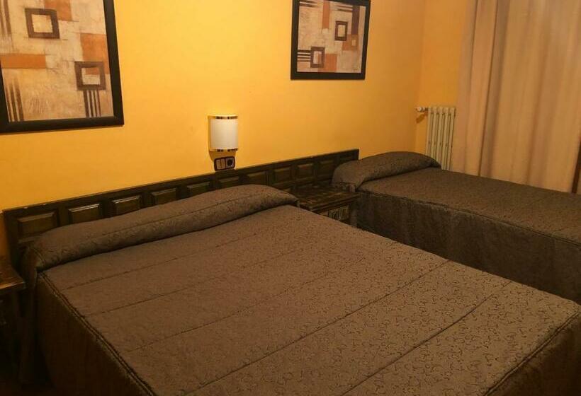 هتل Refugi Dels Isards