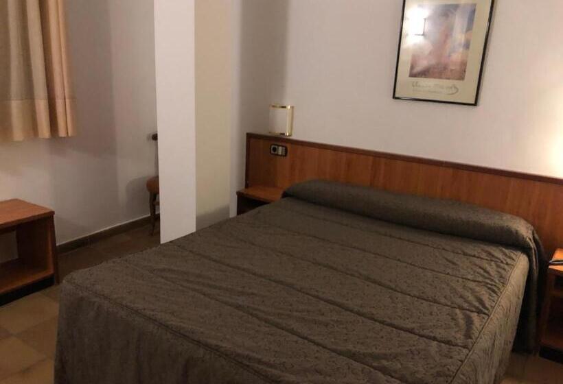 هتل Refugi Dels Isards