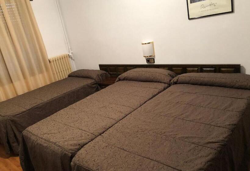 هتل Refugi Dels Isards