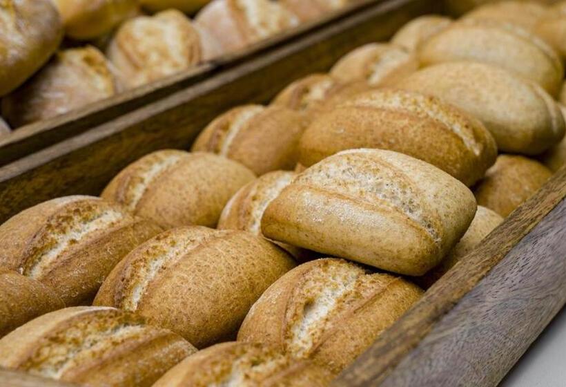 Roc Blanc Hotel & Spa