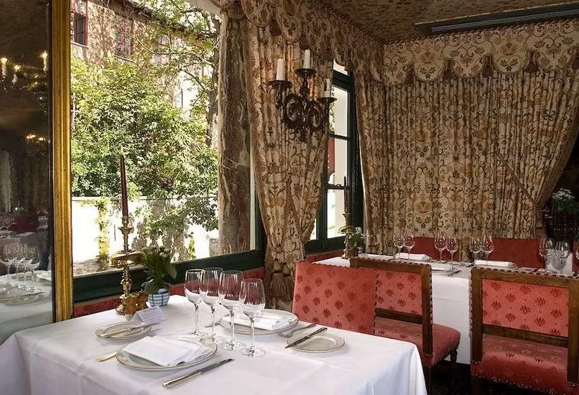 Резиденция Duc De Bourgogne