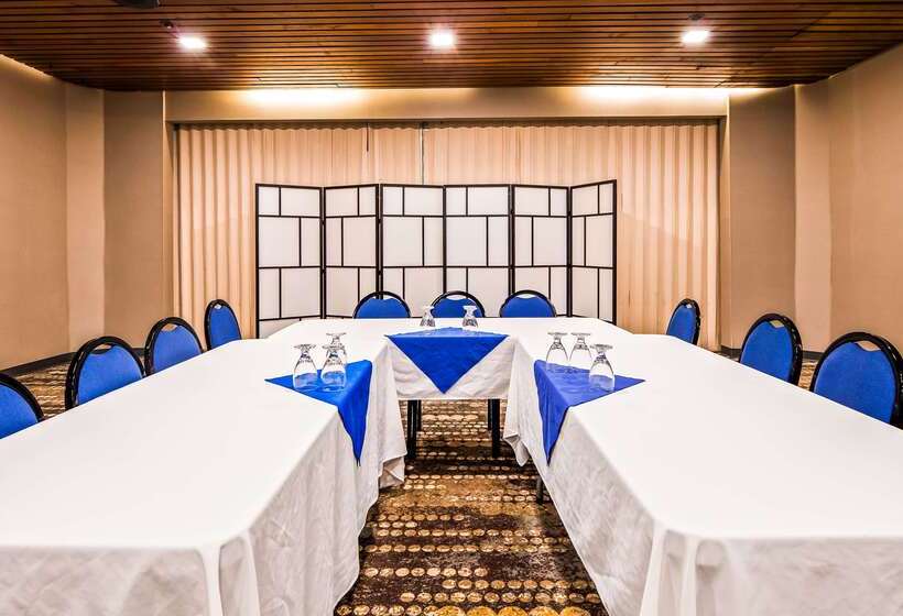 בית מלון כפרי Best Western Cedar Park Inn