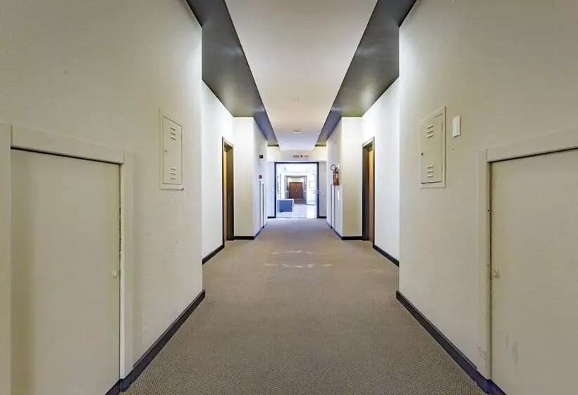 בית מלון כפרי Cambirela