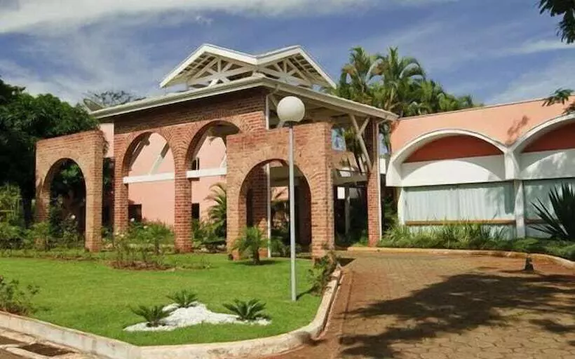 Otel Carlton Suites Limeira