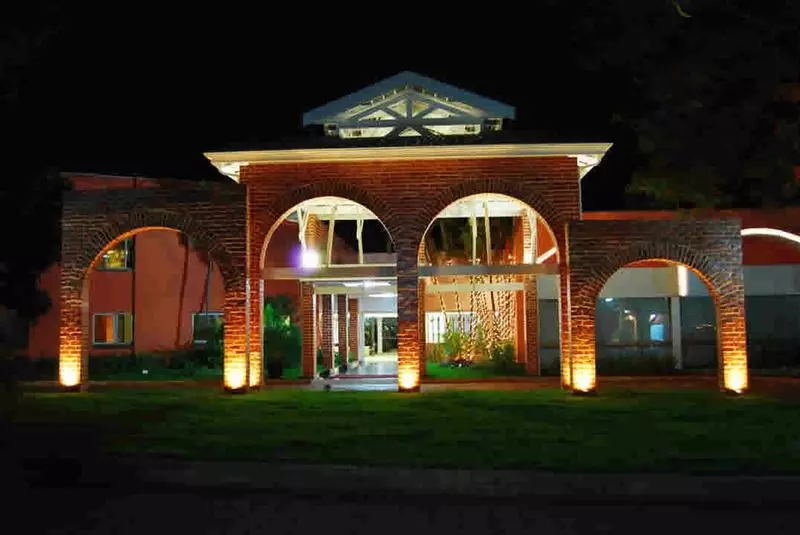 Otel Carlton Suites Limeira