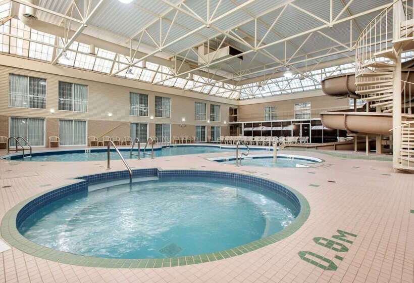 Clarion Hotel & Suites