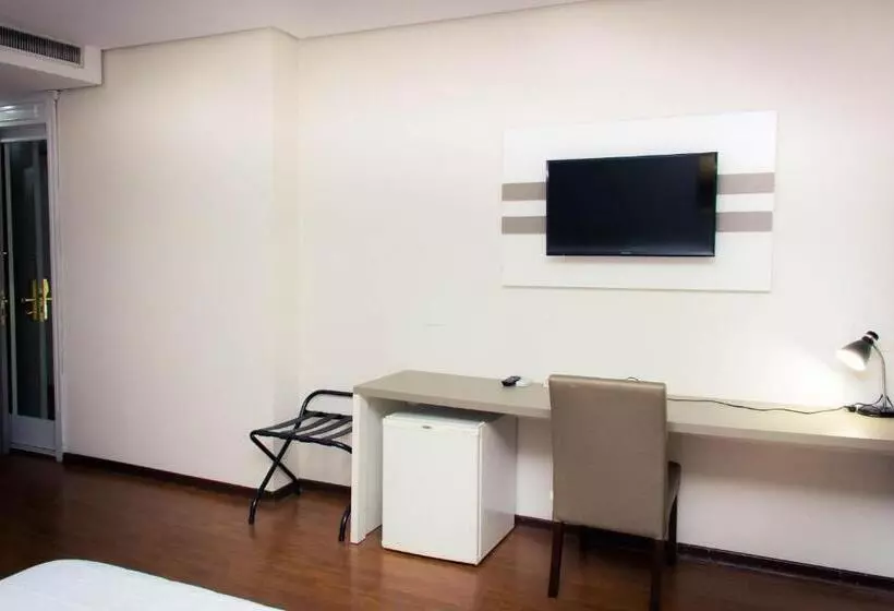 Embaixador Hotel By Fast10