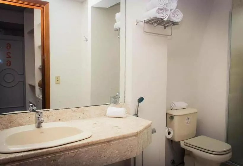 Embaixador Hotel By Fast10