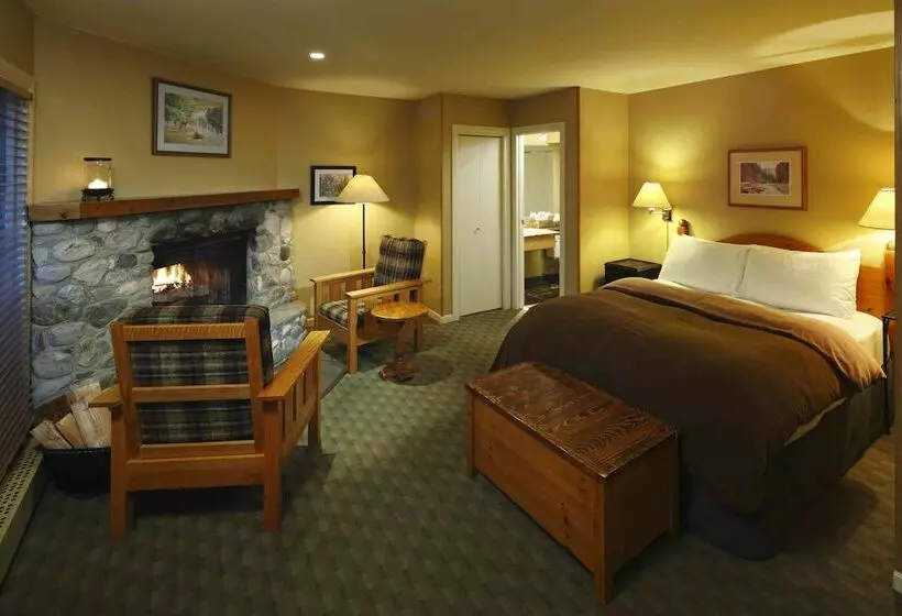 Hotel Emerald Lake Lodge