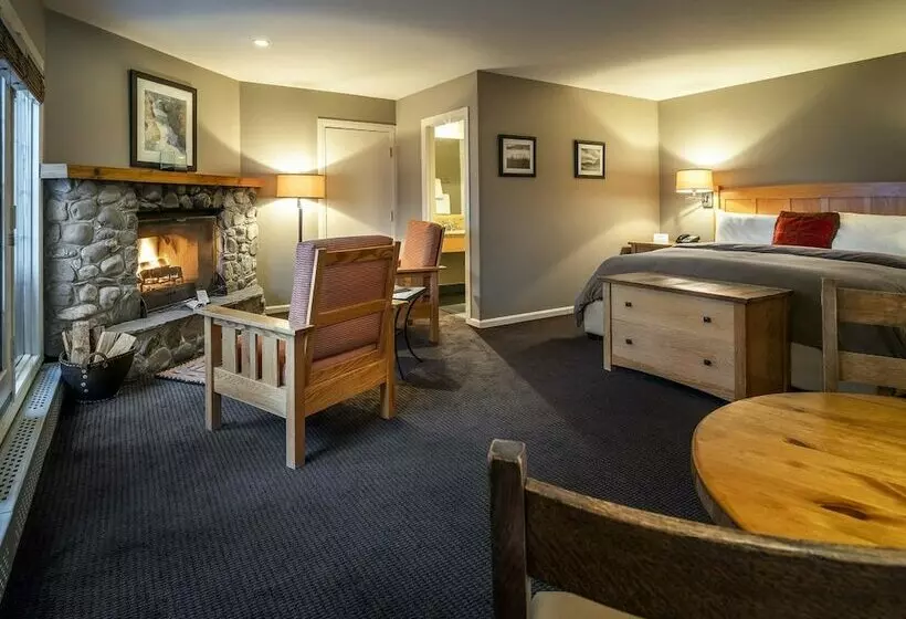 Hotel Emerald Lake Lodge