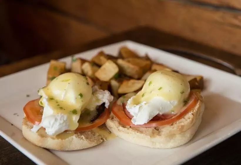 Hotel Emerald Lake Lodge