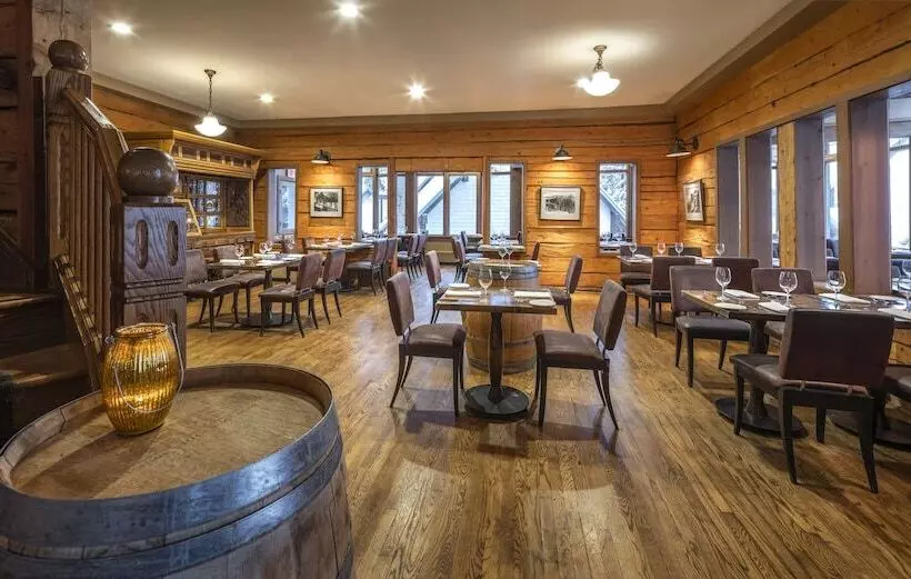 Hotel Emerald Lake Lodge